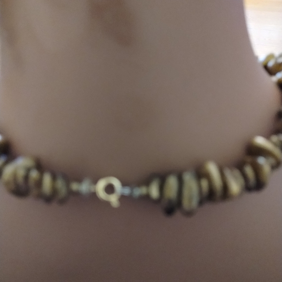 SALE: Earth-Toned Graduated Bead Necklace with Toggle Clasp - Picture 2 of 7